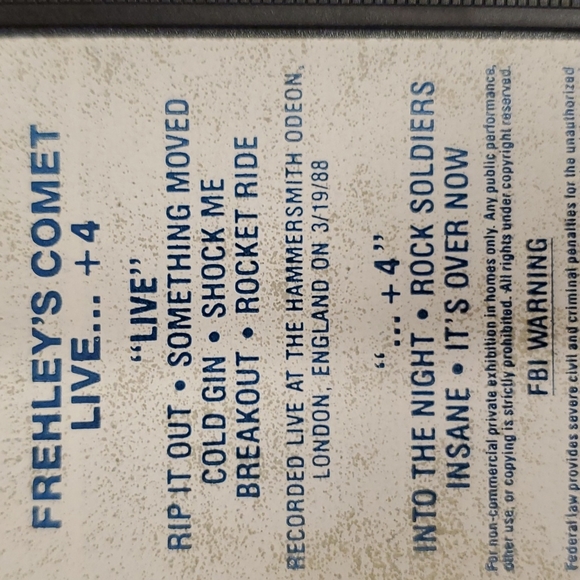 Frehley's Comet "Live...+4'  VHS tape Kiss hits and solo dated 1989 - Picture 5 of 7